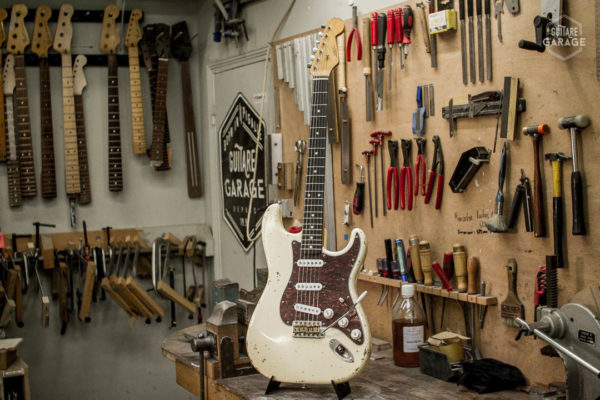 Guitare Garage Stratocaster Olympic White Relic Hepcat Séerie L
